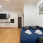 Vaticani Moderna Suite